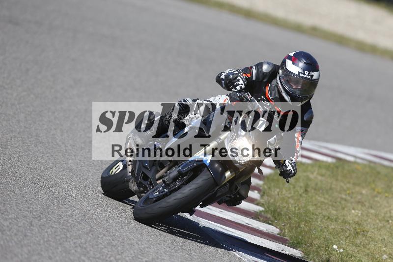 /06 08.04.2026 Cornu Master School ADR/Gruppe gruen/12-1